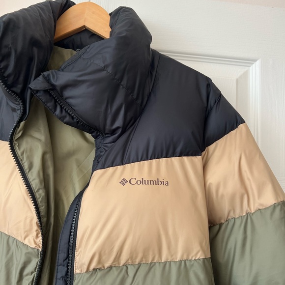 SOLD - Columbia Puffer Jacket - Picture 4 of 5